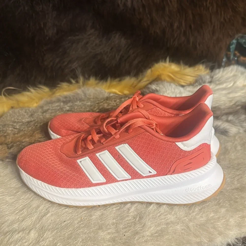 Adidas Women's Bright Coral Sneakers 7 (5235)